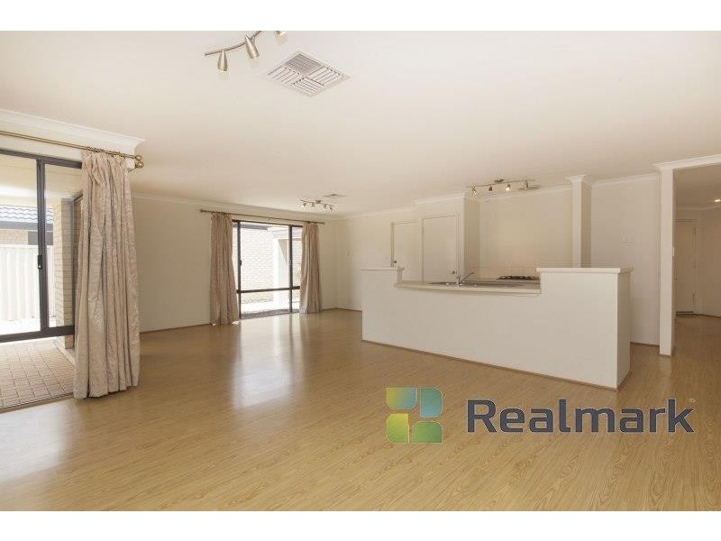 10 Lavinia Crescent, Secret Harbour WA 6173