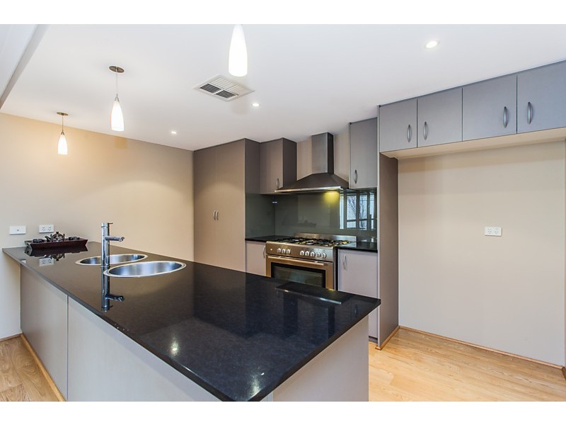 22 Arrowwood Loop, Secret Harbour WA 6173