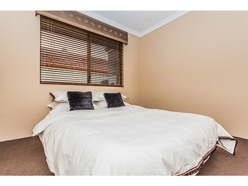 22 Arrowwood Loop, Secret Harbour WA 6173