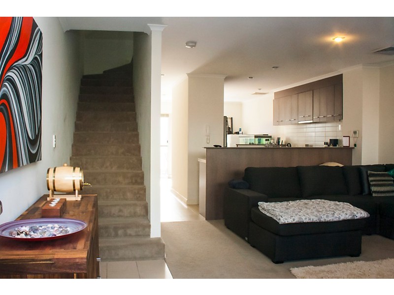 3/22 Butcherbird Loop, Erskine WA 6210