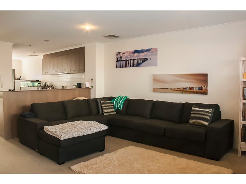 3/22 Butcherbird Loop, Erskine WA 6210