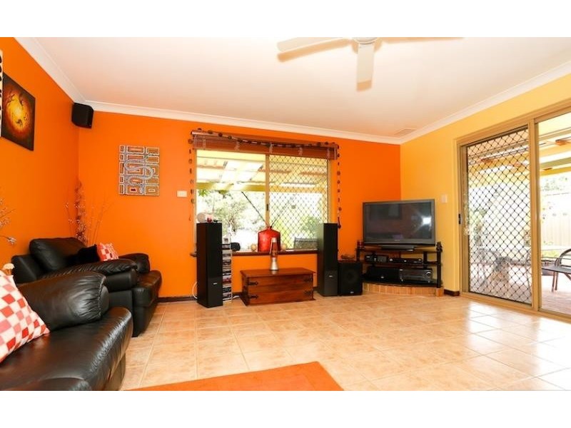 15 Ellendale Street, Golden Bay WA 6174