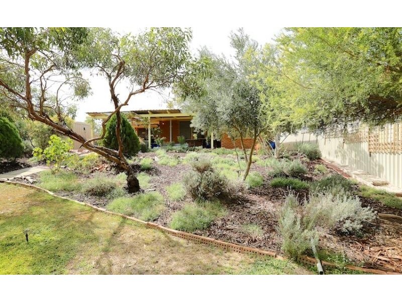 15 Ellendale Street, Golden Bay WA 6174