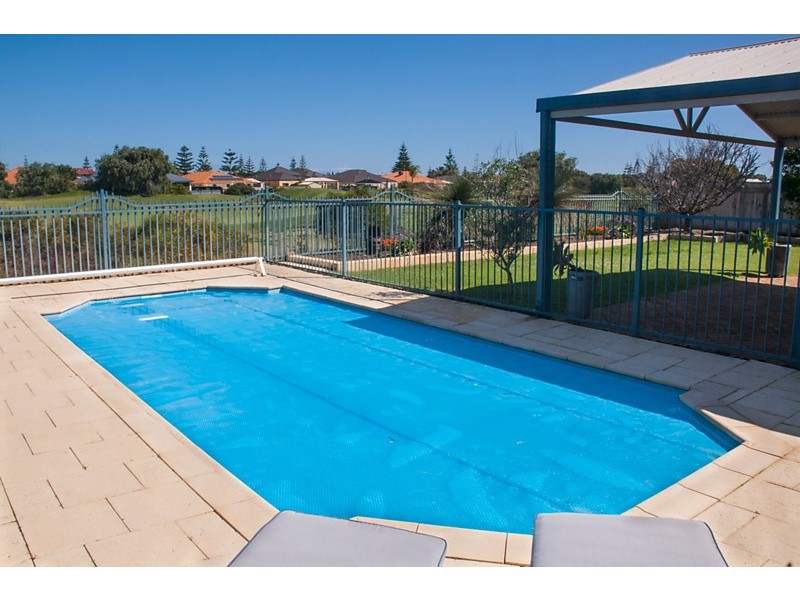 19 Porto Santo Green, Secret Harbour WA 6173