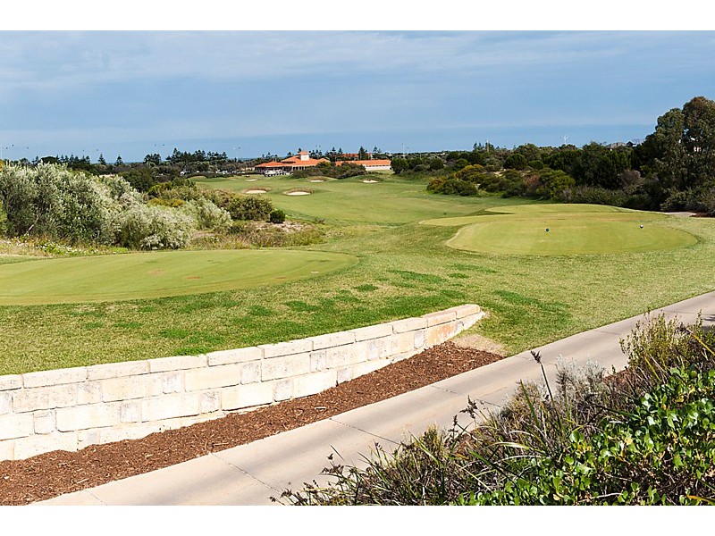 19 Porto Santo Green, Secret Harbour WA 6173