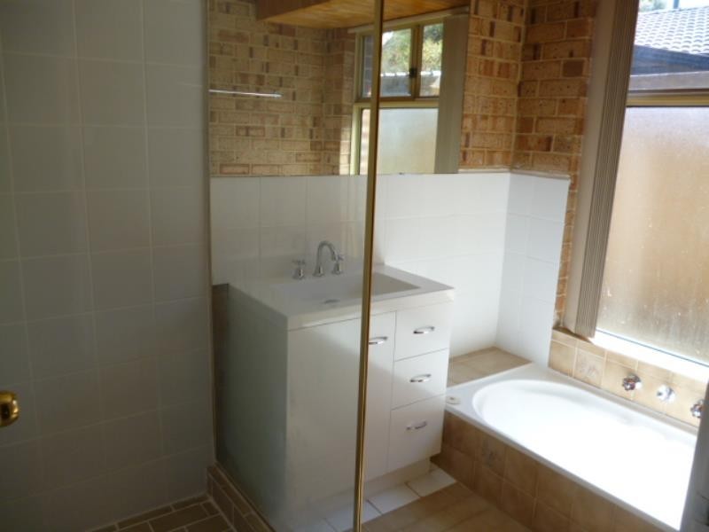 42 Minderoo Crescent, Golden Bay WA 6174