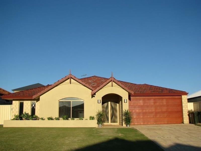 11 Dillon Way, Secret Harbour WA 6173