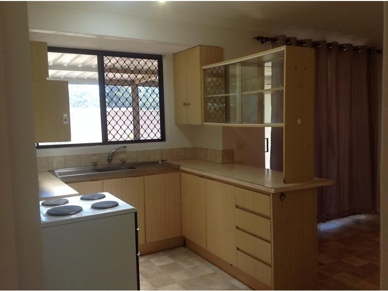 2 Sun Place, Greenfields WA 6210