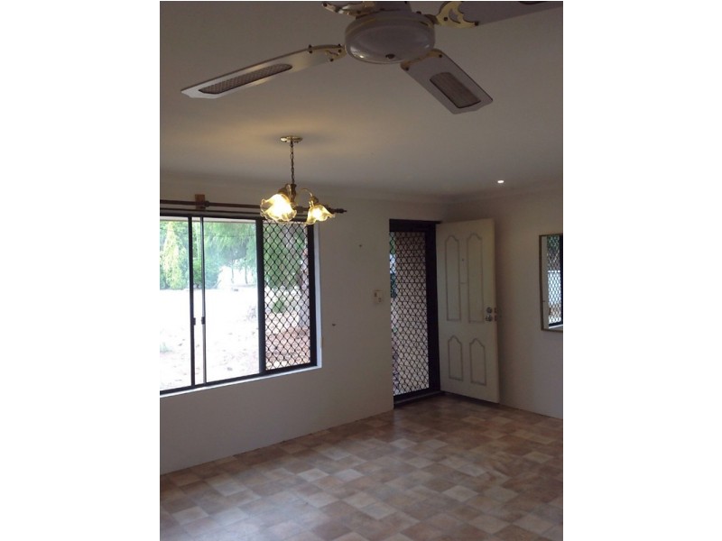 2 Sun Place, Greenfields WA 6210