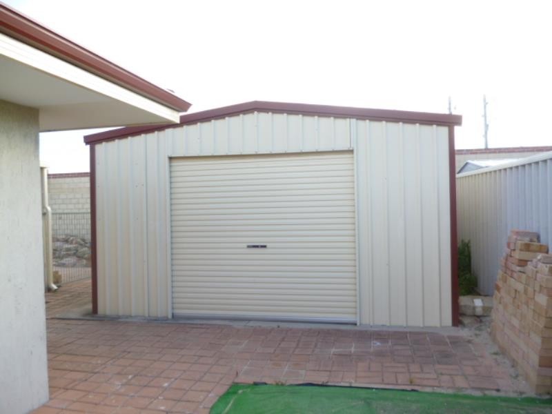 28 St Andrews Loop, Cooloongup WA 6168