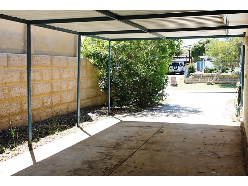 72 Crystaluna Drive, Golden Bay WA 6174