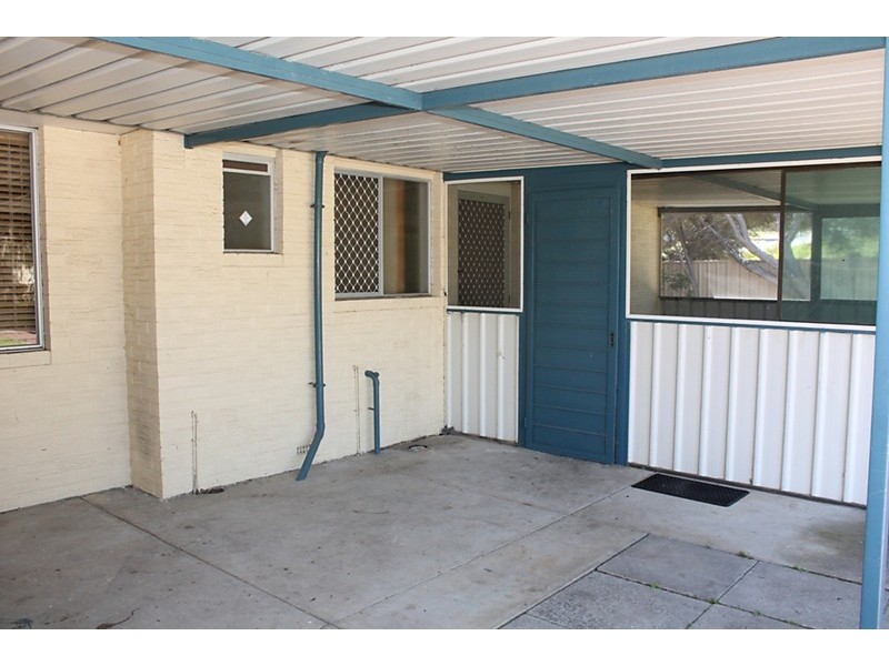 72 Crystaluna Drive, Golden Bay WA 6174