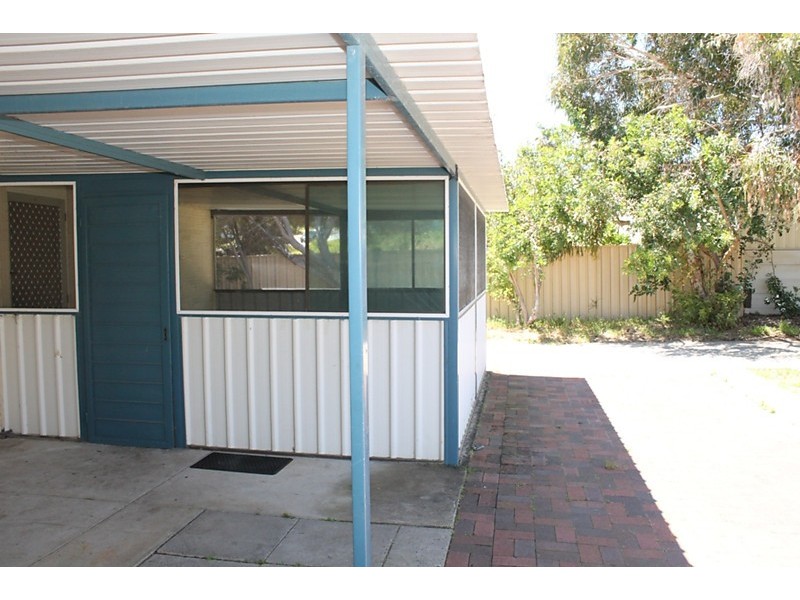 72 Crystaluna Drive, Golden Bay WA 6174