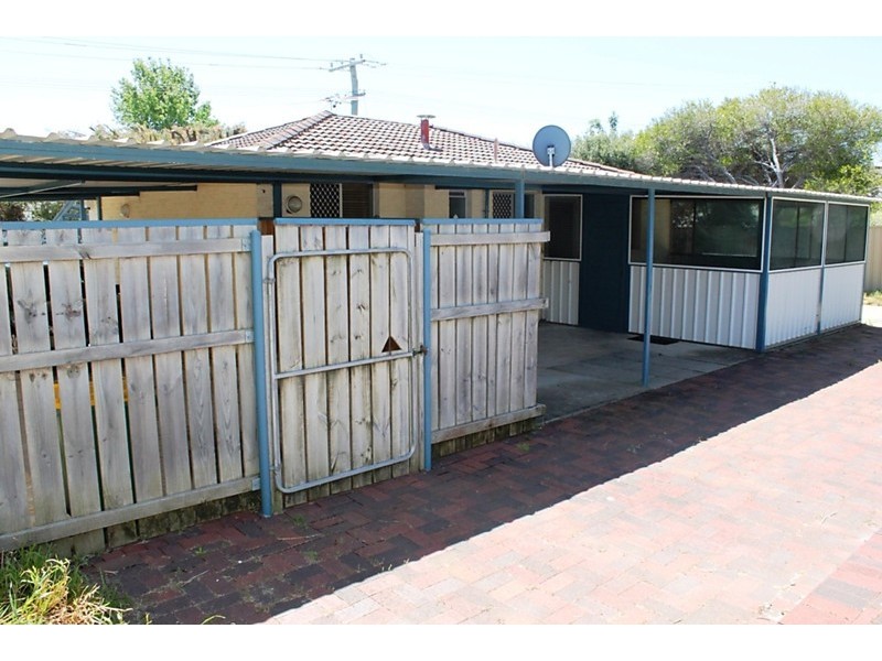 72 Crystaluna Drive, Golden Bay WA 6174