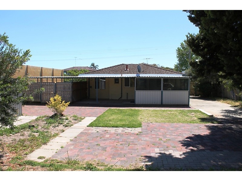 72 Crystaluna Drive, Golden Bay WA 6174