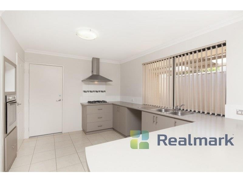 12 Rosebay Grove, Singleton WA 6175