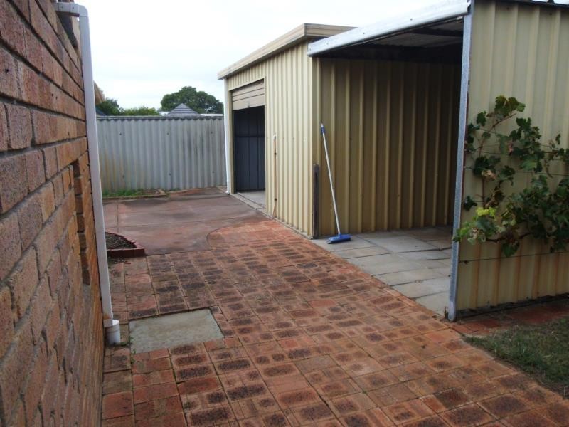 6 Portsmouth Place, Waikiki WA 6169