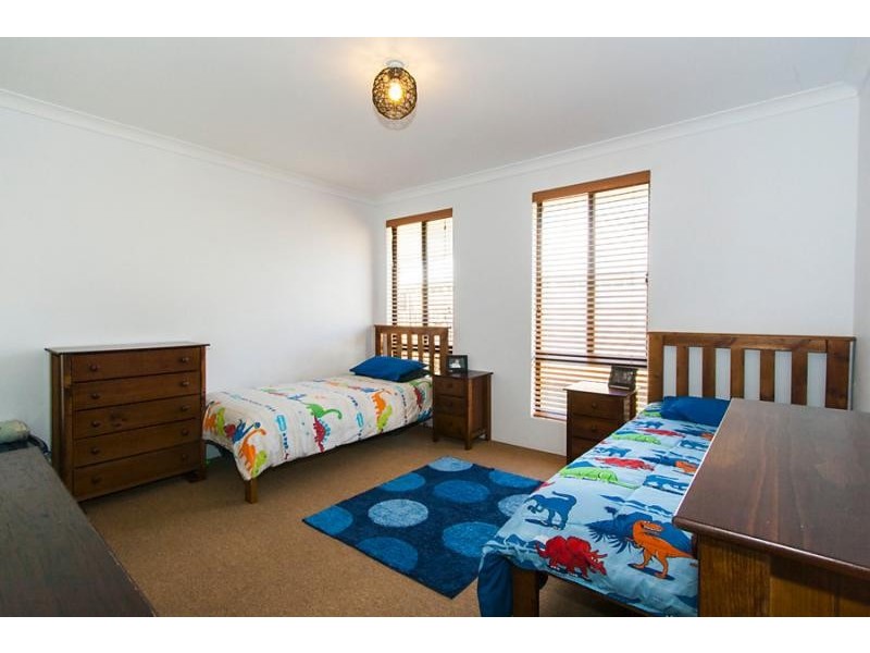 28 Murrin Loop, Lakelands WA 6180