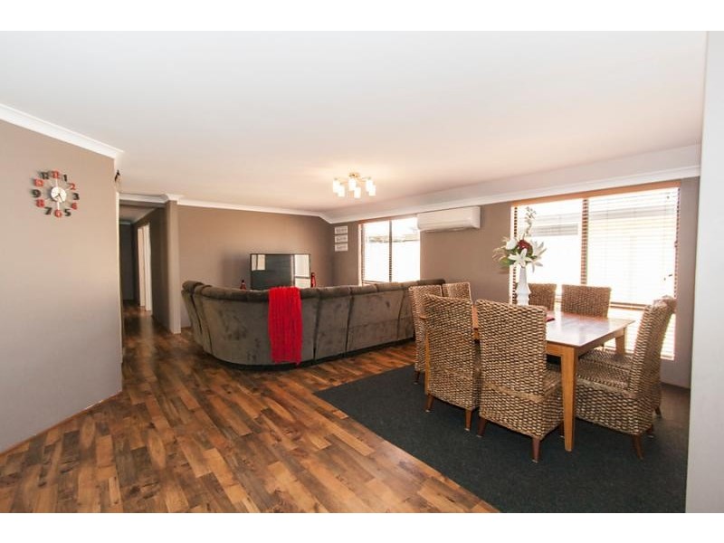 28 Murrin Loop, Lakelands WA 6180