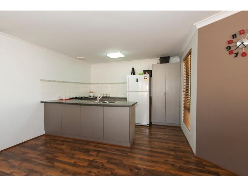 28 Murrin Loop, Lakelands WA 6180