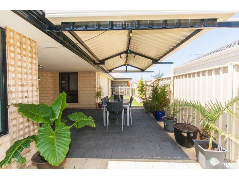 28 Murrin Loop, Lakelands WA 6180