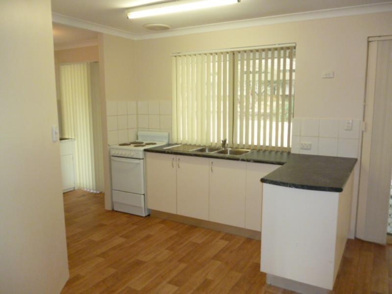 2 Ellendale Street, Golden Bay WA 6174