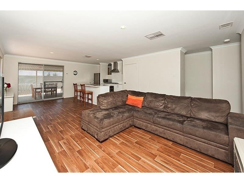 132 Tangadee Road, Golden Bay WA 6174