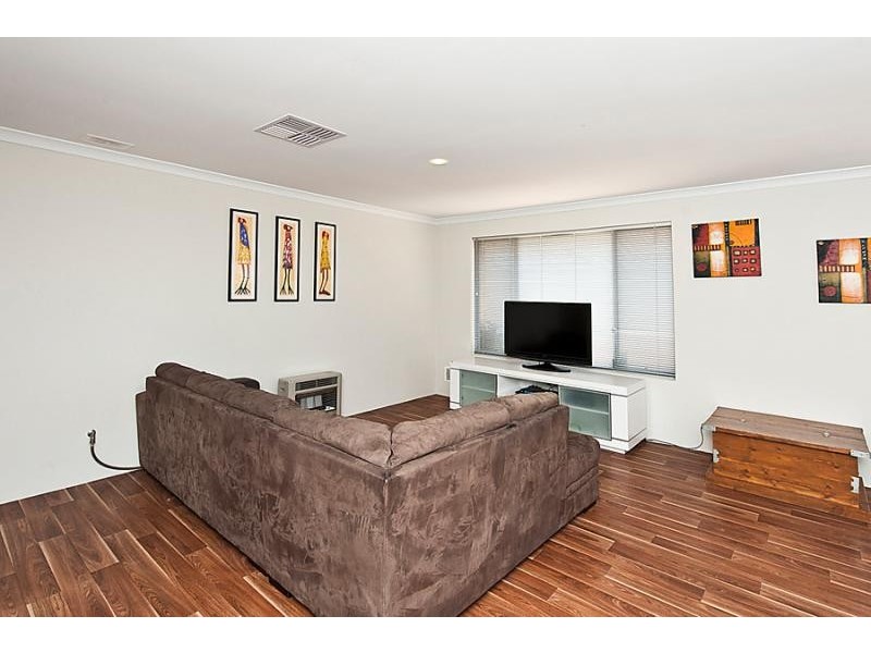 132 Tangadee Road, Golden Bay WA 6174