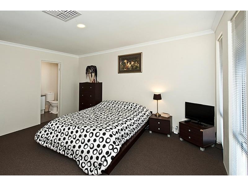 132 Tangadee Road, Golden Bay WA 6174