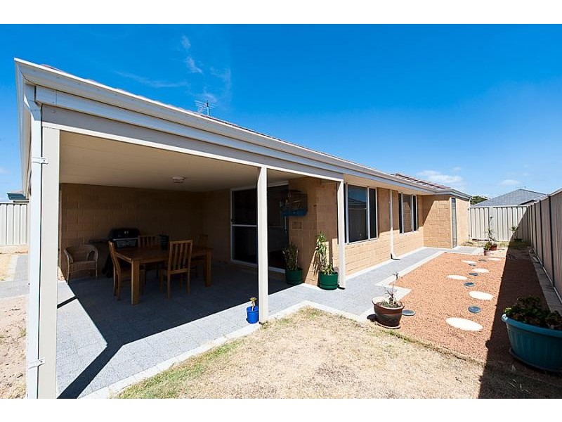 132 Tangadee Road, Golden Bay WA 6174