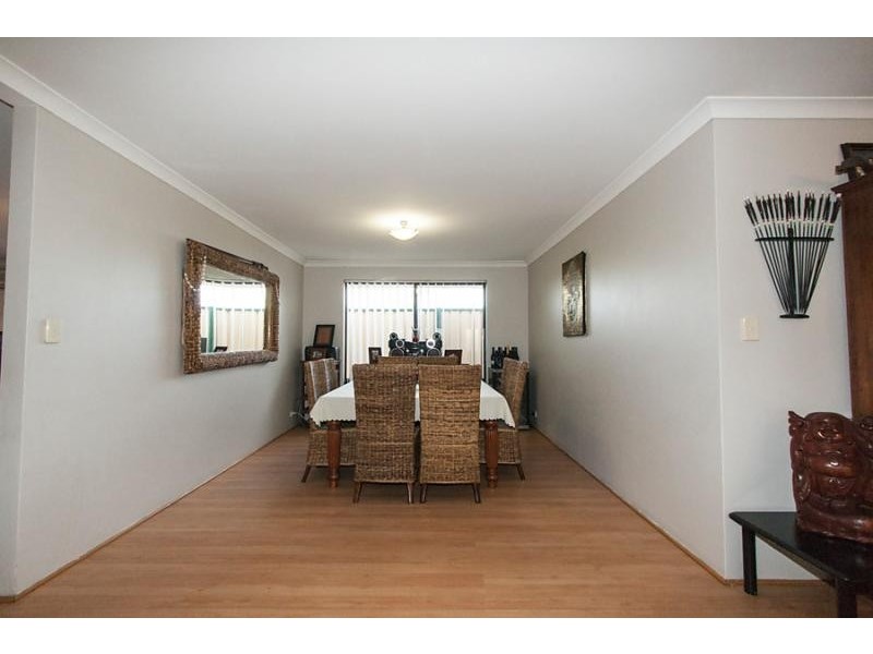 9 Pepperell Crescent, Leda WA 6170