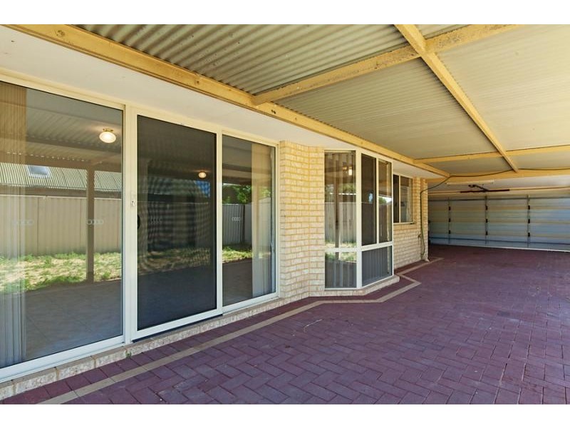 30 Ellendale Street, Golden Bay WA 6174