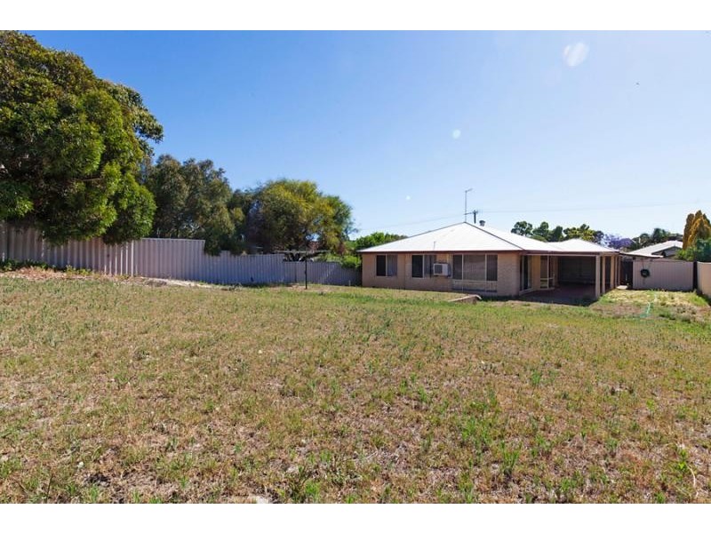30 Ellendale Street, Golden Bay WA 6174