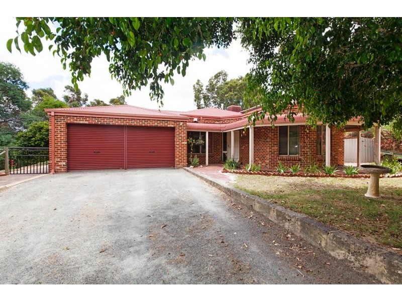 7 Bevis Court, Byford WA 6122