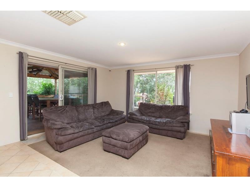 7 Bevis Court, Byford WA 6122