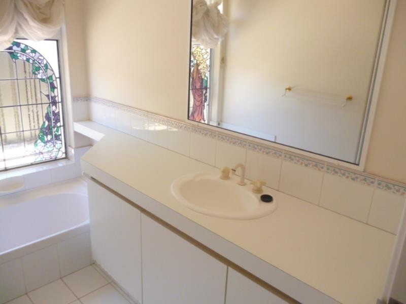 15 Sete Green, Secret Harbour WA 6173