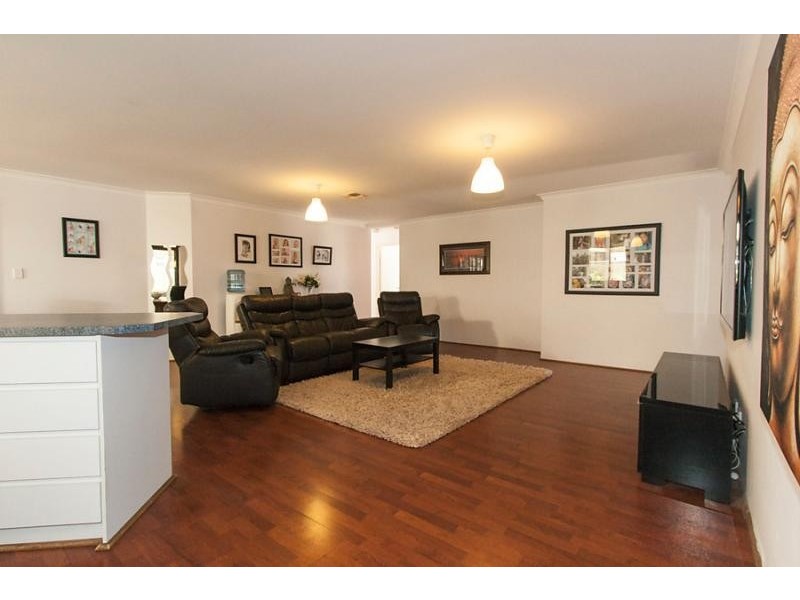 2 Lombadina Parade, Secret Harbour WA 6173