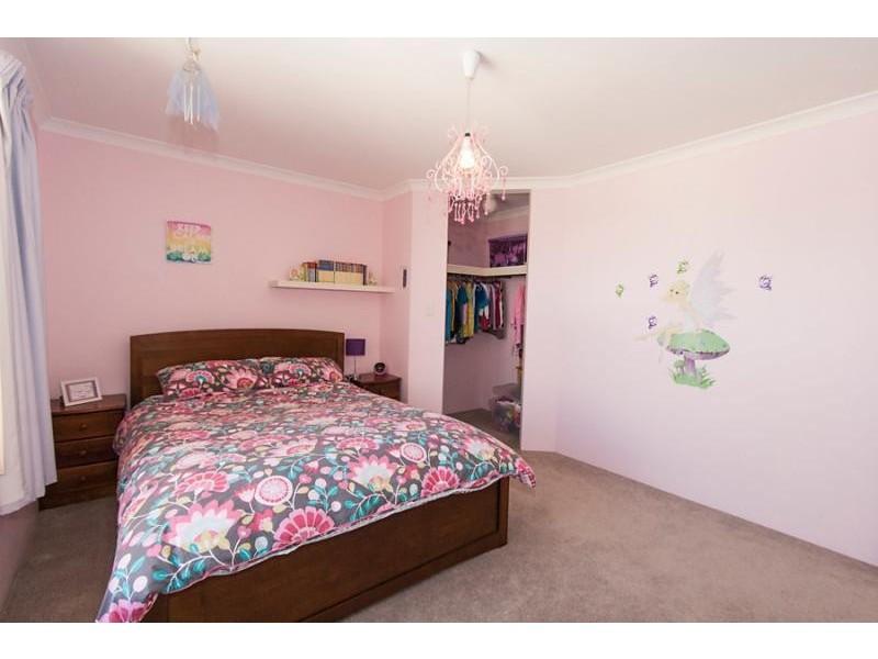 2 Lombadina Parade, Secret Harbour WA 6173