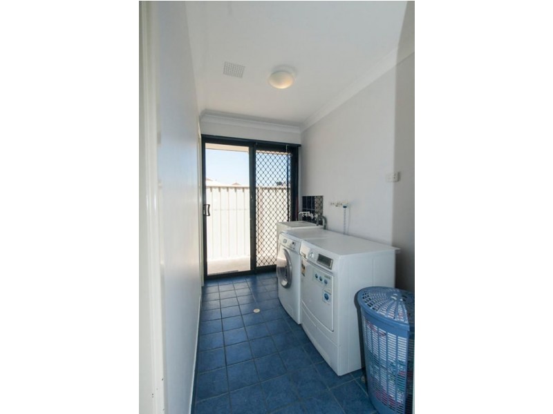 2 Lombadina Parade, Secret Harbour WA 6173