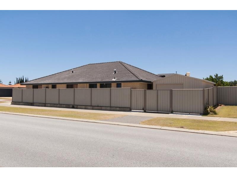 2 Lombadina Parade, Secret Harbour WA 6173