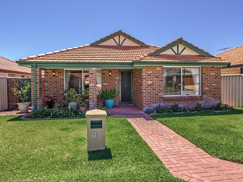 15 Montilla Cr, Port Kennedy WA 6172