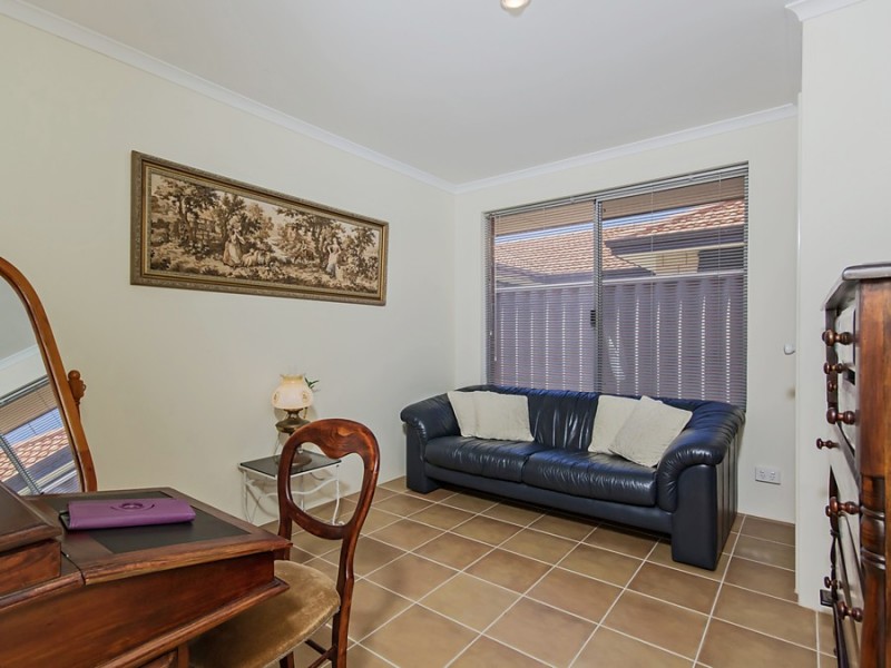 15 Montilla Cr, Port Kennedy WA 6172