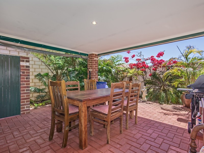 15 Montilla Cr, Port Kennedy WA 6172