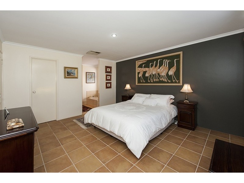 15 Montilla Crescent, Port Kennedy WA 6172