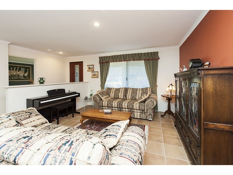 15 Montilla Crescent, Port Kennedy WA 6172