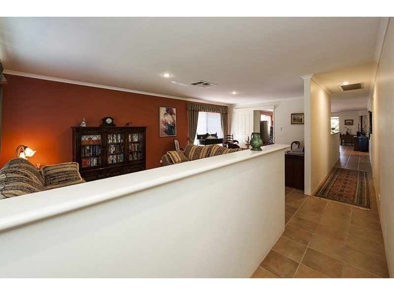 15 Montilla Crescent, Port Kennedy WA 6172