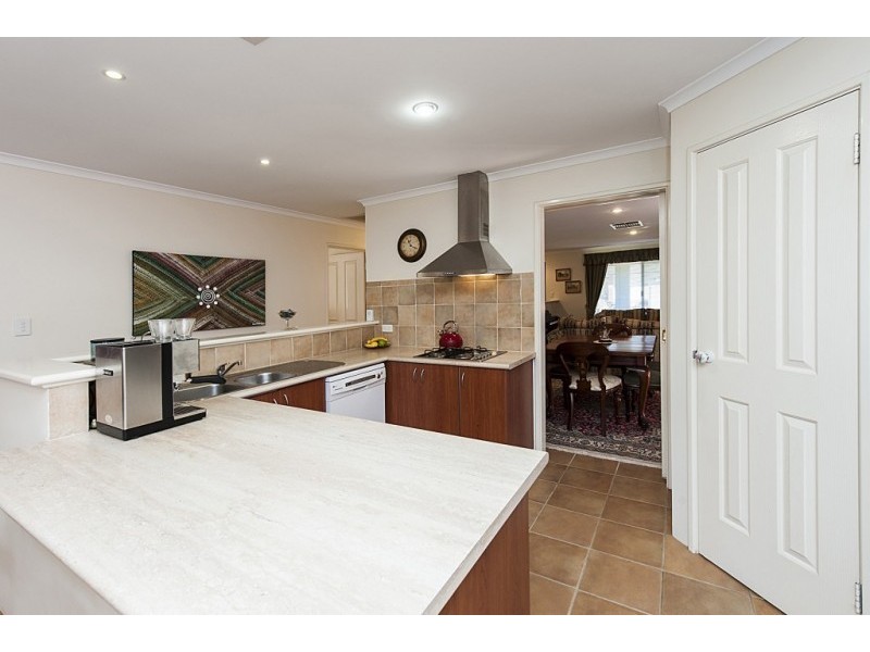 15 Montilla Crescent, Port Kennedy WA 6172