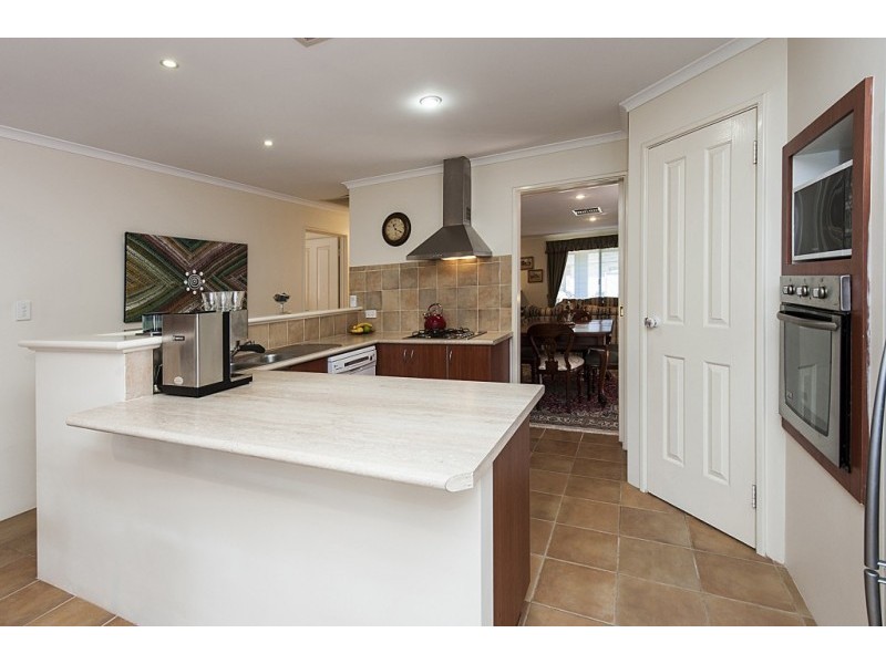 15 Montilla Crescent, Port Kennedy WA 6172