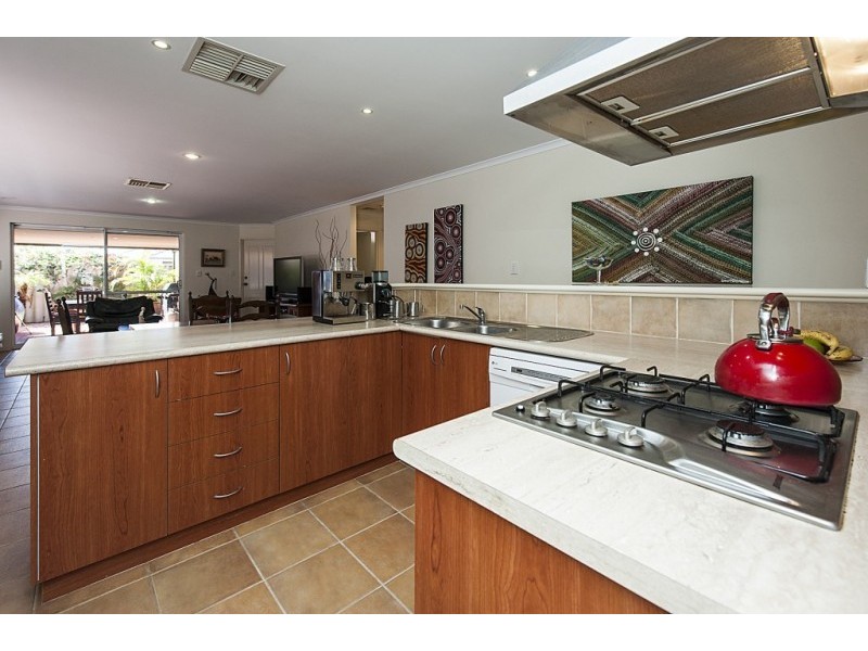15 Montilla Crescent, Port Kennedy WA 6172