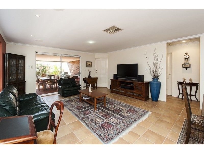 15 Montilla Crescent, Port Kennedy WA 6172